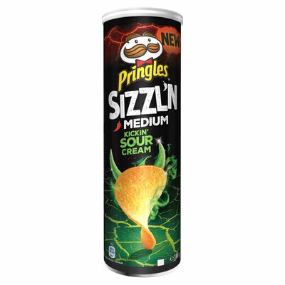 PRINGLES SIZZLIN KICKIN SOUR CREAM 180G