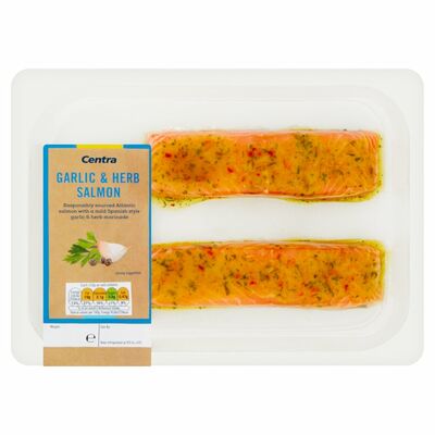 Centra Garlic & Herb Salmon Darnes 220g